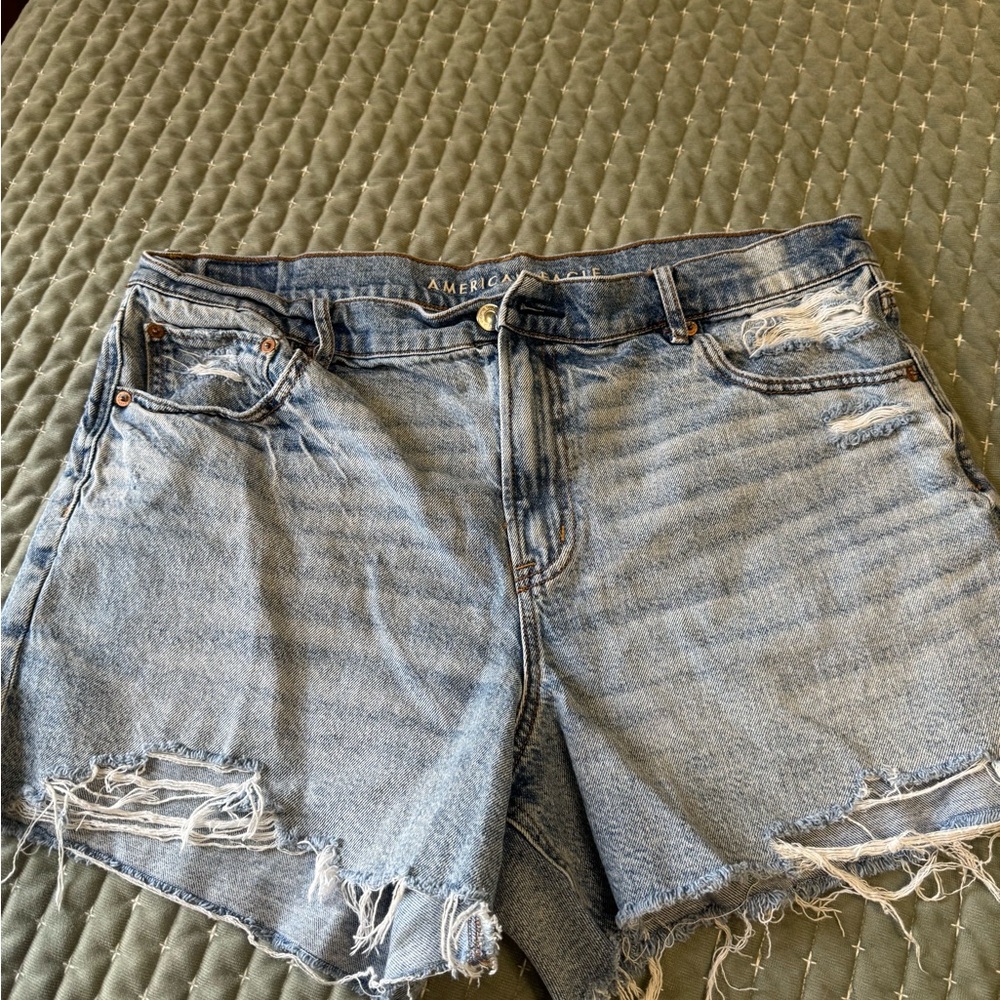 American Eagle Outfitters Women's Light Blue Distressed Jean Shorts size 16